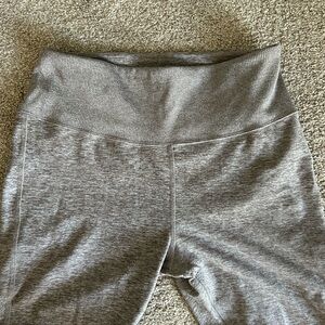 COPY - Alo yoga, super soft leggings in heathered beige. Size large.